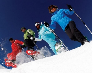 Camicrema con raquetas de nieve Auron 